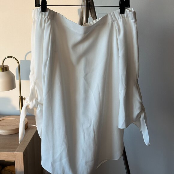 Club Monaco Sophiya Off Shoulder White Top Size 4 Excellent condition - Picture 2 of 4